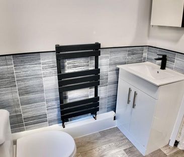 3 bedroom terraced house to rent - Photo 3