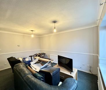 2 Bedroom House To Let - Photo 3