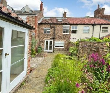 3 bedroom terraced house to rent - Photo 1