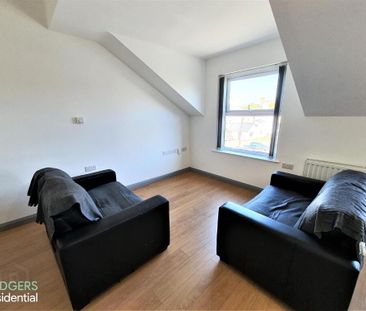 Apt 15, 108 Eglantine Avenue, Belfast, BT9 6EU - Photo 1