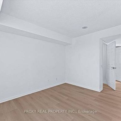 Beecroft /North York Blvd Stunning 2Bdrm Corner New Floor, Windows - Photo 3