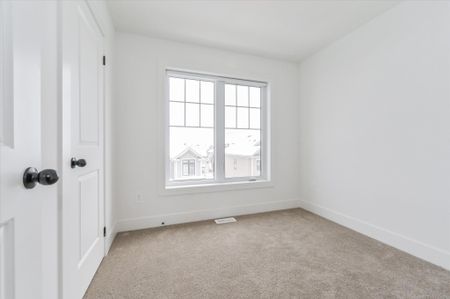 For Lease - 690 Broadway Avenue Unit# 3, Orangeville, Ontario - Photo 5