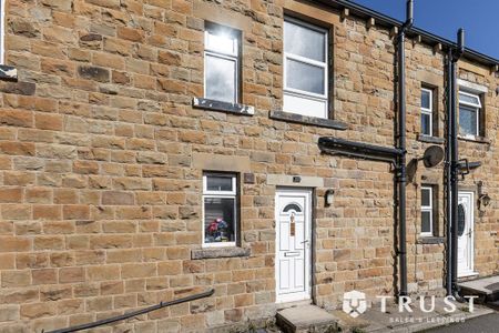 2 bedroom terraced house to rent - Photo 3