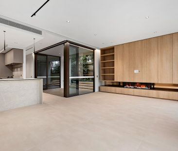 Exclusive Garden Residence in Boutique Toorak Development - Photo 1
