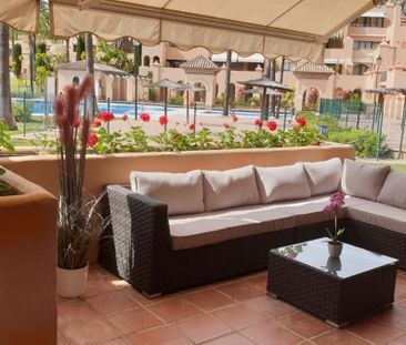 Apartamento planta baja en alquiler en Estepona - Photo 3