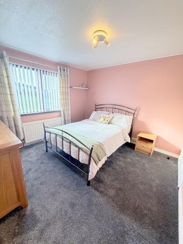 122 Avonmore Park, Lisburn, BT28 1NJ - Photo 4