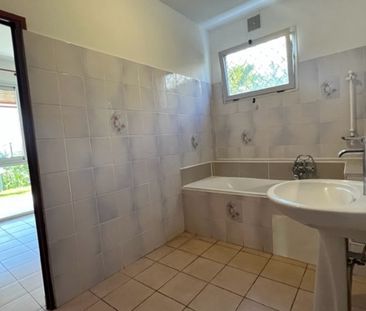 Location Maison 6 pièces 165m² ST DENIS 97400 - Photo 6