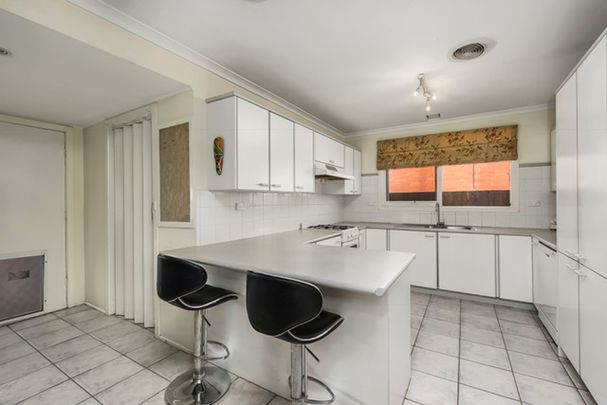 16 Silvan Street, Oakleigh South VIC 3167 - House For Rent | Domain - Photo 1