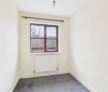 3 bedroom detached house to rent - Photo 4