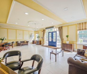 2 bedroom Flat To Let - Photo 3