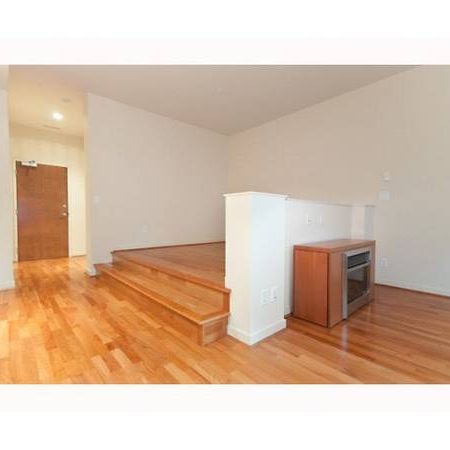 Water View-Available November 1-Unfurnished 1 Bedroom @ 1333 W Georgia - Photo 3