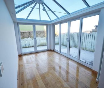 3 bedroom end of terrace house to rent - Photo 1