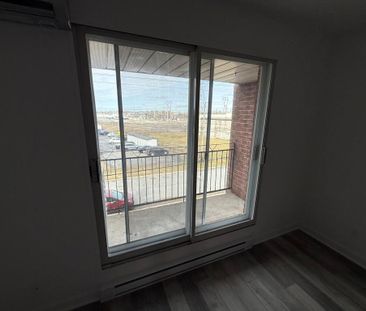 APPARTEMENT 4 1/2 A ST-CONSTANT AVEC 2 CHAMBRES À COUCHER FERMÉES A... - Photo 3