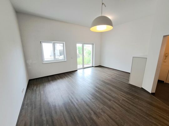 ** NEUER PREIS ** Moderne 2-Zimmer Wohnung mit Balkon in der Raimundstraße 24-26 / Top C7 - Photo 1