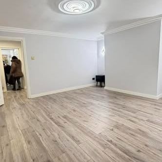 1 Bed Flat, Grantbridge Street, N1 - Photo 1