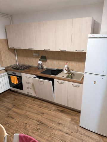 Închiriază Apartament 3 camere Dâmbovița - Photo 5