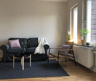 Responsgatan 2:a, med balkong - Foto 2