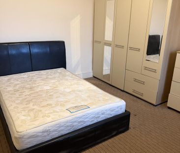 1 bedroom house of multiple occupation to rent - Photo 4