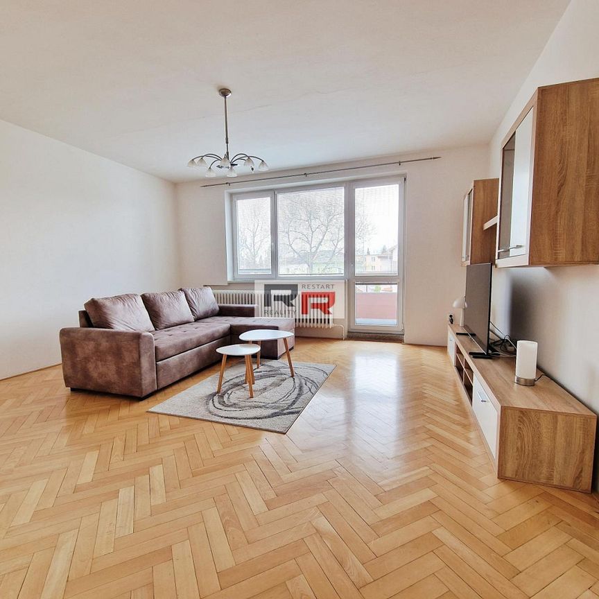 Pronájem bytu 2+1 72 m² - Photo 1