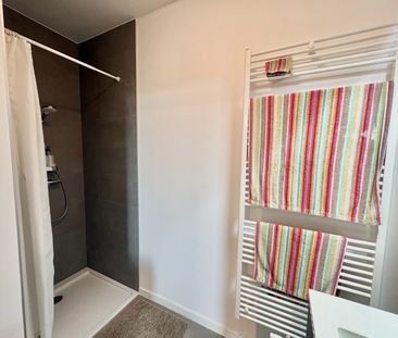 Instapklaar 1-slpk appartement met autostaanplaats - Photo 5