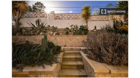 3 room luxury Flat for rent in Alicante, Spain - Photo 5