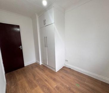 4 bedroom terraced house to rent - Photo 3