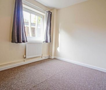 5 bedroom house to rent - Photo 1