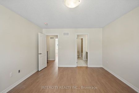 For Lease - 127 Senay Circle, Clarington, Ontario - Photo 5