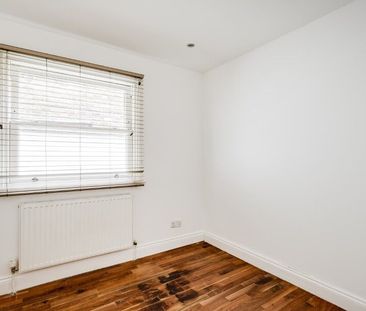 3 Bedroom Apartment To Let - Photo 6
