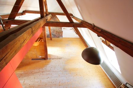 Stimmige 2.5-Dachwohnung mit Galerie und viel Charme - Foto 5
