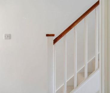 5 bedroom end of terrace house to rent - Photo 6