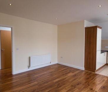 33 Drumadoon Square, Dundonald, Belfast, BT16 2QN - Photo 1