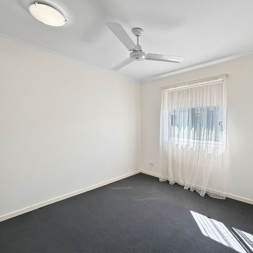 Well Appointed Townhouse Only Minutes to the River&excl; - Photo 1