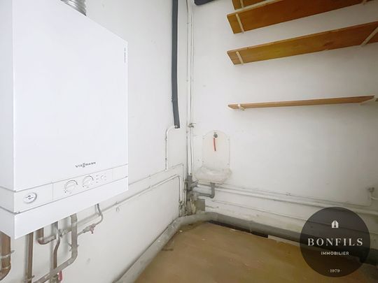 A LOUER AVIGNON INTRAMUROS ( 84000 ) : Appartement 3 pièces non meublé - avec balcon !, - Photo 1