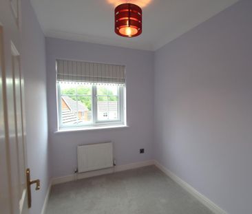 3 bedroom semi-detached house to rent - Photo 5