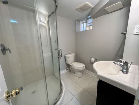 For Lease - 133 Earlton Road Unit# Bsmt, Toronto, Ontario - Photo 5