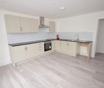 2 bedroom apartment to rent - Photo 4