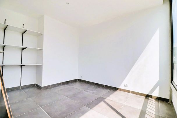 Location Appartement 2 pièces 40m² MARSEILLE 9ème - Photo 1