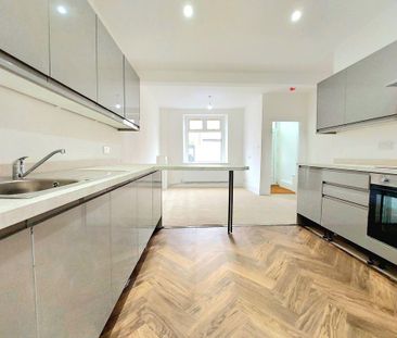 3 bedroom property to rent - Photo 6