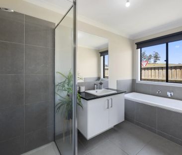 MODERN & STYLISH - Photo 3