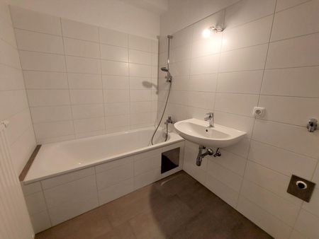 Sonnige Terrassenwohnung in saniertem Wohnhaus - Foto 4