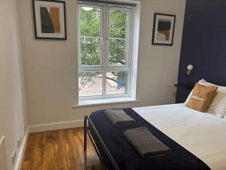 2 Bed Flat, Dartmoor Walk, E14 - Photo 3