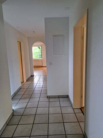 GROSSE 3-ZIMMERWOHNUNG MIT GARTENSITZPLATZ IM SCHÖNEN PFEFFINGEN - Photo 5