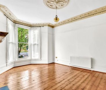 4 bedroom Flat To Let - Photo 6