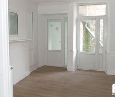 A LOUER - Maison centre ville totalement - 2 chambres, bureau, terr... - Photo 5