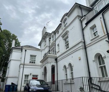 3 Bed Flat, West Hill, HA2 - Photo 1
