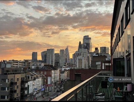 1 bedroom in a flat share to rent - Photo 5