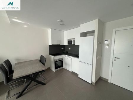 Piso de alquiler en Almayate - Photo 4