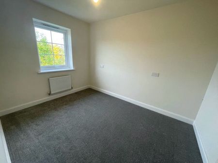 Longwall Drive, Ince, Greater Manchester, UK - Photo 5