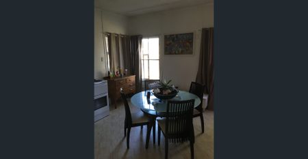 Fully Furnished 5 Bedroom House perfect for workers - Photo 4